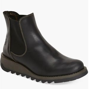 In great condition! Fly London Salv' Chelsea Boot (Women) Black leather